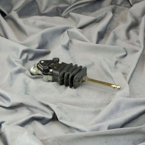 Levelling Valve
