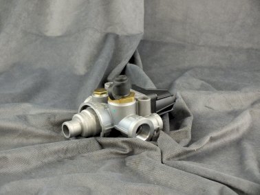 Regulator ciśnienia 975 303 473 0
