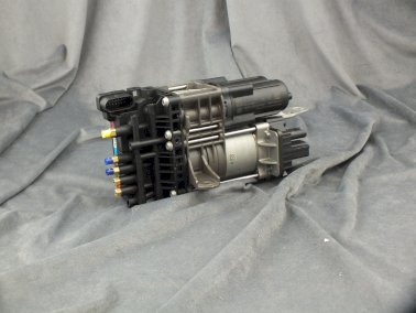 Kompresor zawieszenia pneumatycznego  Wabco 415 407 402 0