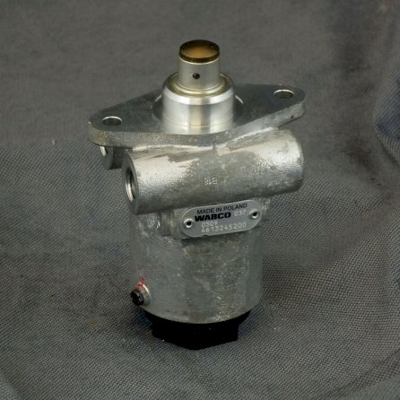 Foot Brake Valve